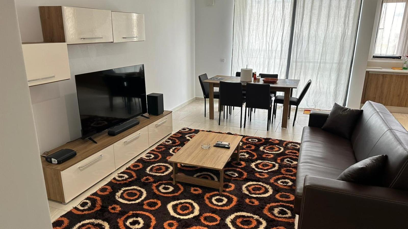 Your Elegant Home Away From Home Shared Apartment Only With Host Żebbuġ Exteriör bild